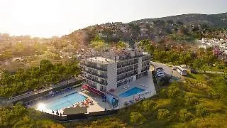 מלון Belmare 4*